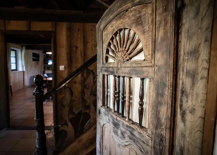 別荘 Les Terres Neres オーキュン